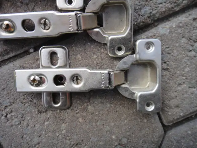 Cabinet Hinge (2$ per hinge)589631741819637761
