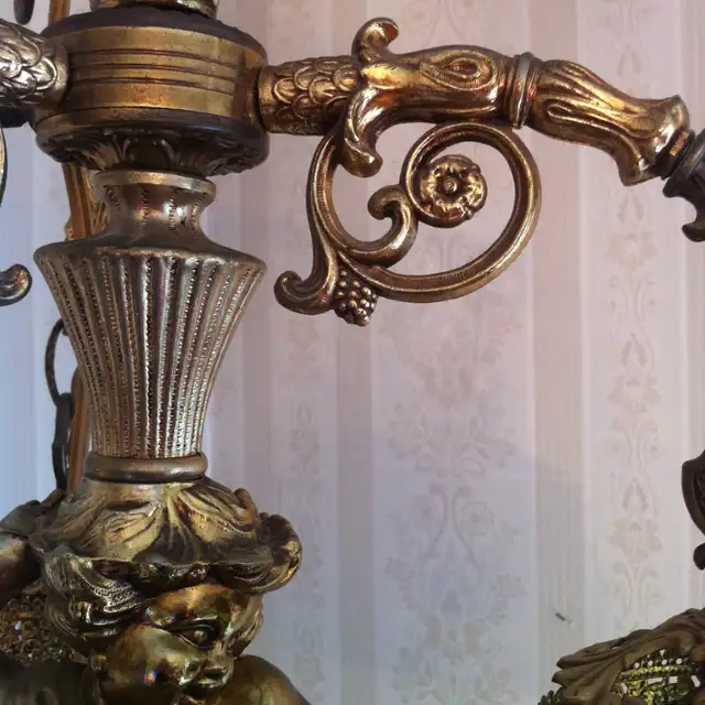 chandelier antique/vintage crystal in Indoor Lighting & Fans in Laval / North Shore - Image 8