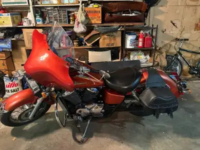 Hello, I am selling this beautiful 2003 Honda Shadow 750. Recent work done was fork seals and front...