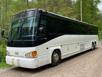 2006 MCI Party Bus 50 passengers 