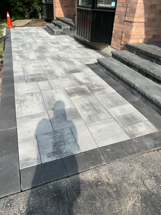 J&L Interlocking Landscaping Grass Wooden Fence Retaining Wall in Interlock, Paving & Driveways in City of Toronto - Image 11