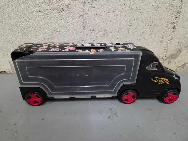 Truck Toy in Toys & Games in Ottawa - Image 3