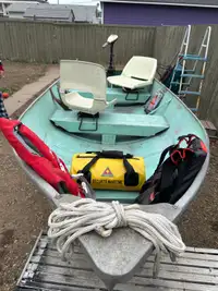 12 ft aluminum boat with motor 