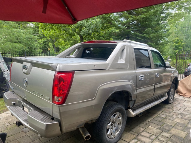 Cadillac escalade ext 2003 190,000km propre a l intérieur... — photo 4