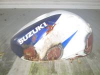 Suzuki gas tank