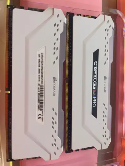 Corsair Vengeance RGB 16GB, View more