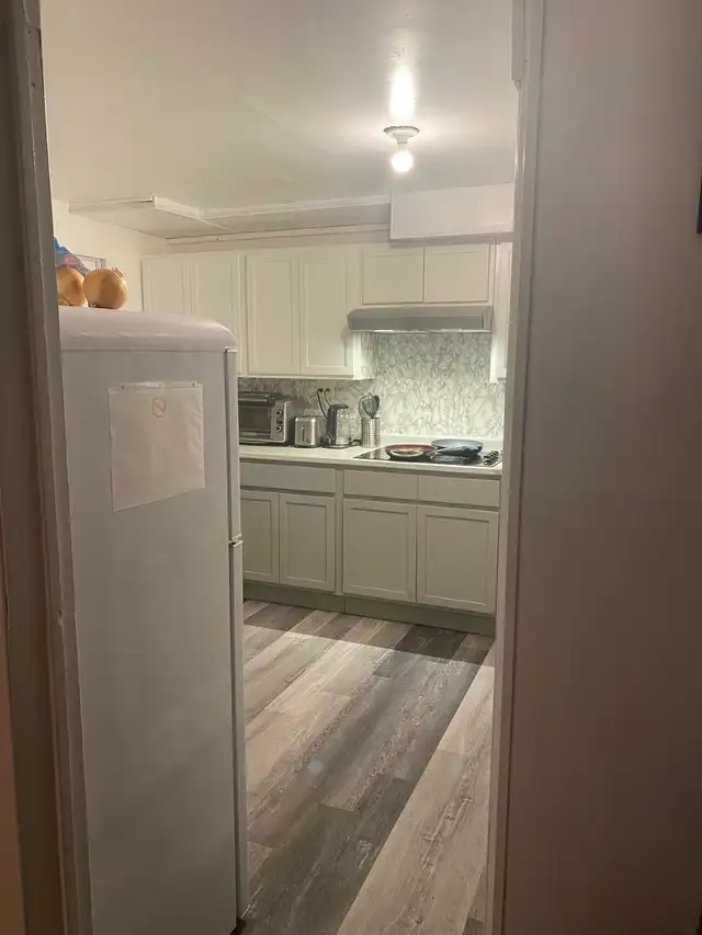 Private room for rent in the permitted house in Room Rentals & Roommates in Dartmouth - Image 4