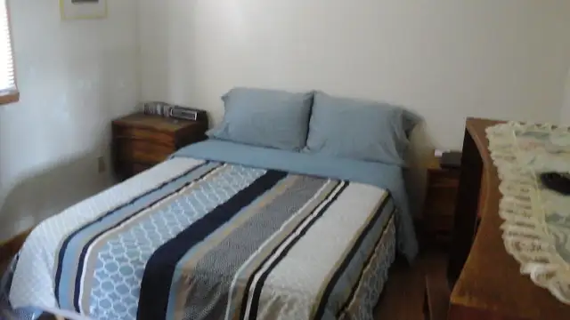 CHALET à louer bord de l'eau  Fl. St-Laurent " QUEBEC "2026 in Quebec in Canada - Image 8