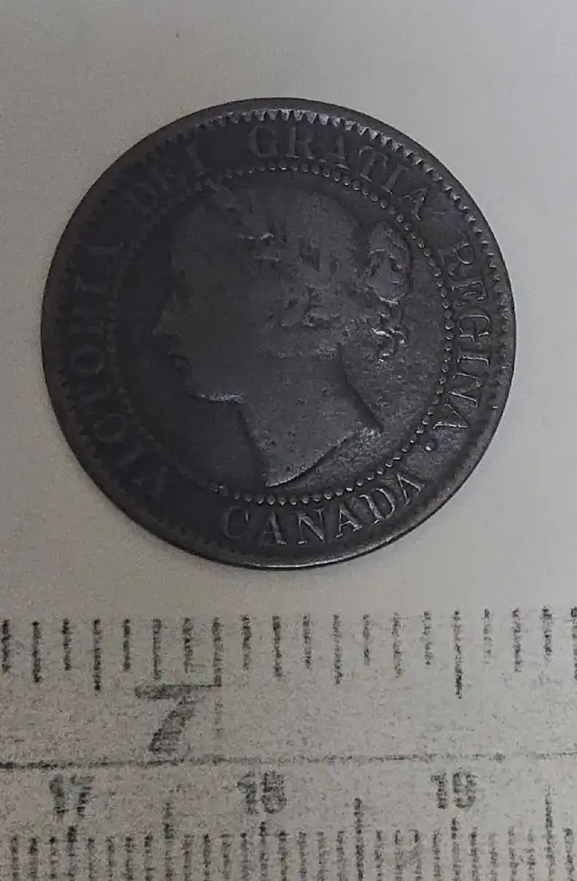 1959 Canada Large Narrow 9 Brass Penny in Arts & Collectibles in City of Toronto - Image 3