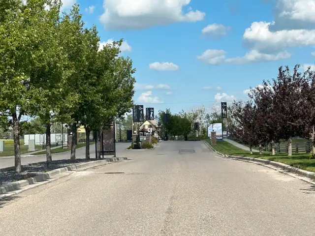 Golf Course Bungalow63417674663299123