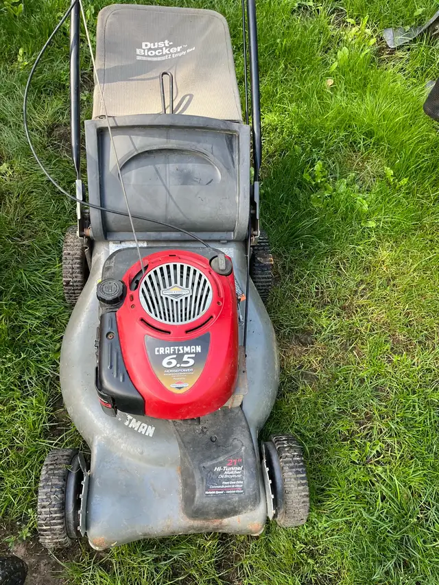 Craftsman Self-Propelled Lawn Mower $190