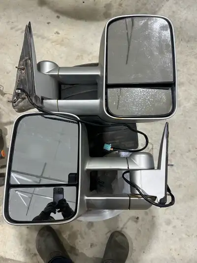 2004 Chevrolet Silverado/GMC heated side mirrors painted silver will fit other years 2001 to 2007 re...