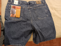 Wrangler jean shorts blue size 38 NEW
