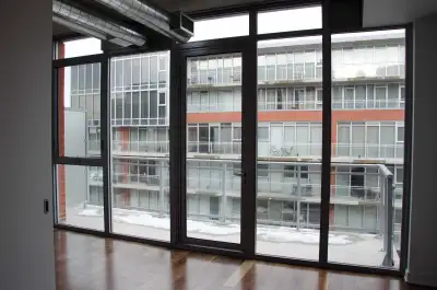 One Bedroom plus den, modern loft design with impressive 10 ft ceilings; on 7th floor (sub penthouse...