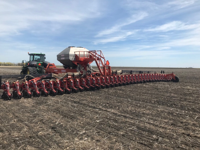 Canola Planter 48r20 on tracks for sale Farming Equipment Winnipeg