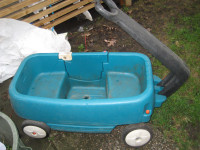 FS: rubbermail kids wagon, and car top carrier box