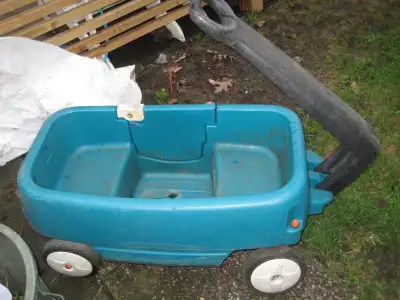 FS: rubbermail kids wagon, and also a kids bike, View more