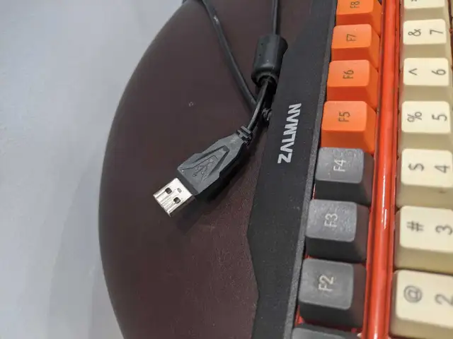 Zalman red switch 75% keyboard in Mice, Keyboards & Webcams in City of Toronto - Image 3