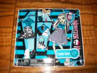 Monster High  Doll Mattel 2012 Frankie Stein New In Box FASHION