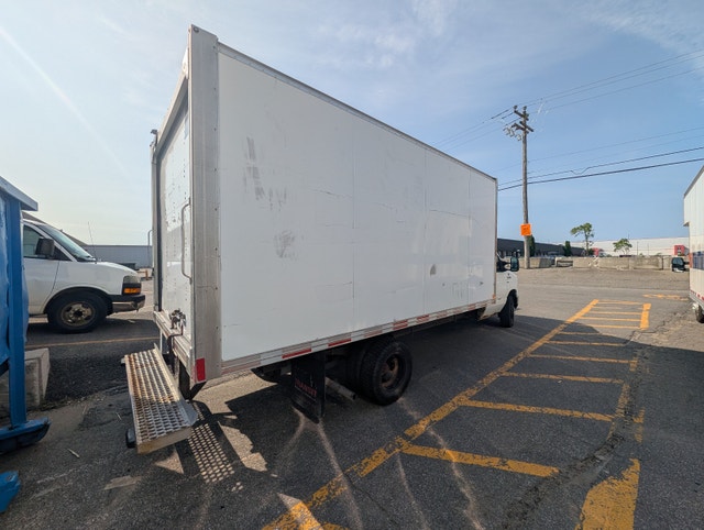 Ford E-450 2011 – Camion Cube 16' – Inspection SAAQ récente