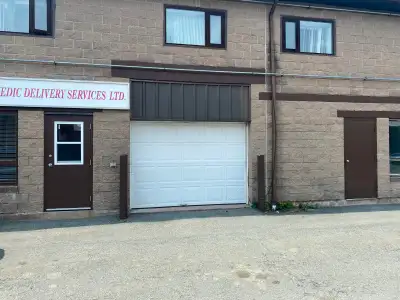Easy access to Burnside, Highway 118, Highway 107, and Dartmouth Crossing Approx. 1,330 sq. ft. indu...