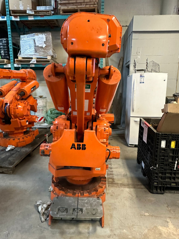 ABB IRB6400R/2.5-200 M2000 6-Axis Industrial Robot Arm in Other Business & Industrial in Oshawa / Durham Region - Image 3
