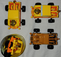 Large Kinder Eggs Toys - 4 Vehicles with Cats