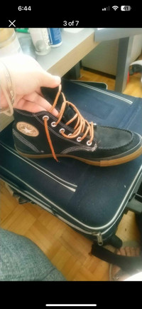 Men black converse shoes size 11.5