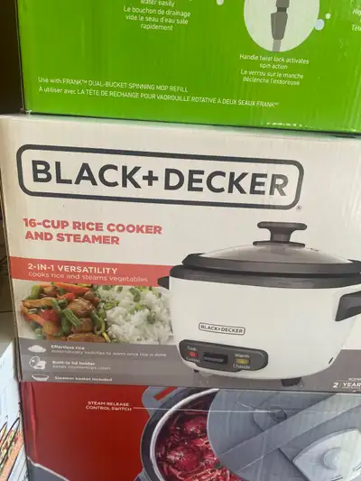 Cook rice and steam vegetables effortlessly with this new Black and Decker 16-cup rice cooker and st...