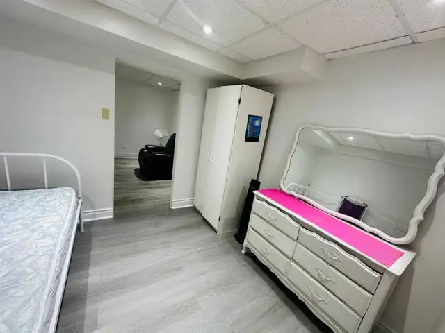 Fully Furnished Basement. Ideal for Couple ( Prefer Vegetarian) in Long Term Rentals in Mississauga / Peel Region - Image 7