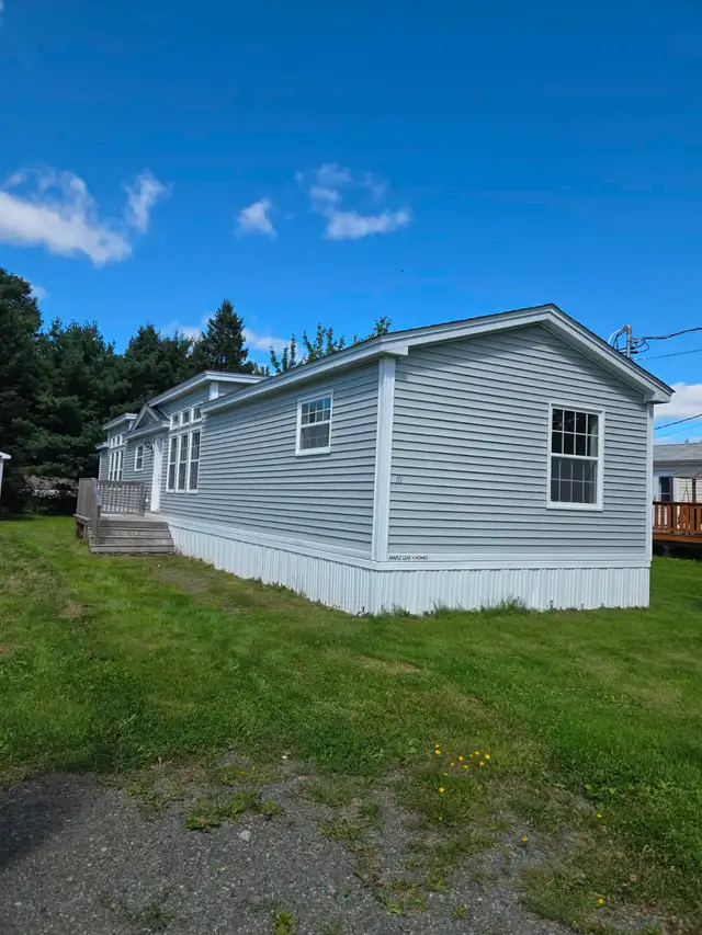 Spacious 3 Bd, 2 bath Mini Home