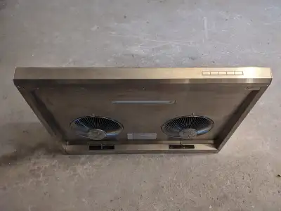 Like New Pacific 900 CFM Vent Hood, View more