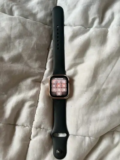 Apple Watch SE GPS 40mm , View more