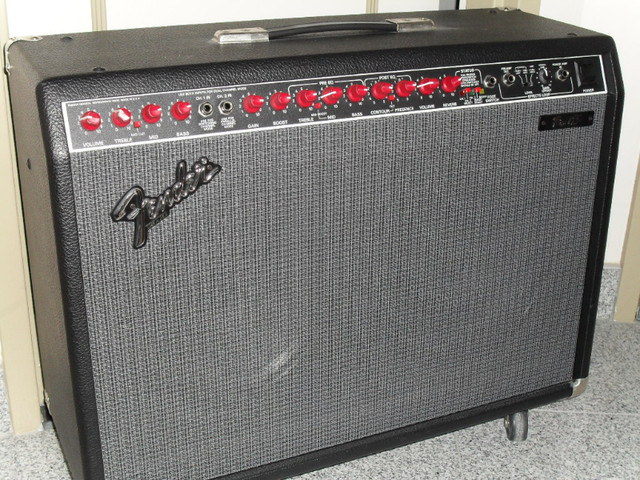Fender Amp Pro 185 dans Amplificateurs et pédales  à Ville de Montréal - Image 2