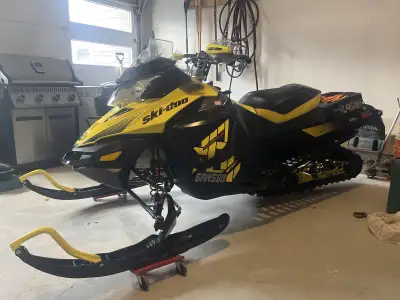 High-performance trail sled in excellent condition. This is the X-Package, which features the upgrad...