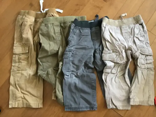 13 PIECES CHILDREN’S PLACE BRAND 2T CLOTHING DENIM LEVI JEANS in Clothing - 2T in Peterborough - Image 4