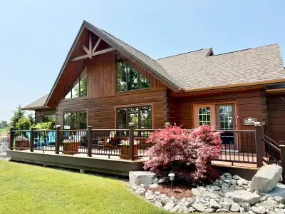 Business + Lifestyle Property for Sale! Lambton Shores, ON An exceptional opportunity for over 25 ye...