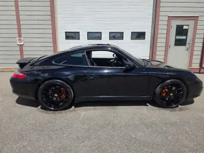 Low kms regularly maintained. 2006 Porsche 911 Carerra S - In Amazing Condition. Inside and Out. - V...