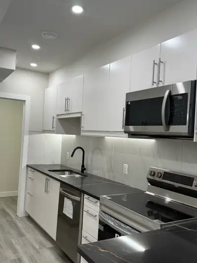 Be the first to live in this beautiful, brand new legal basement suite located in the sought-after S...