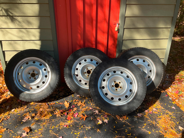 4 Winter tires on Rims 225/60R17 in Tires & Rims in Ottawa