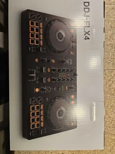 DDJ-FLX4 Pioneer DJ, View more