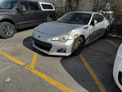 US CAR / PARTS ONLY or track use car / no ownership never registered in canada, 90k on it motor and...