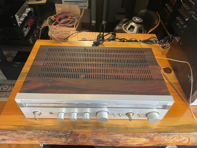 Hitachi sr5010 vintage receiver 1980-81 in Stereo Systems & Home Theatre in Oshawa / Durham Region - Image 4