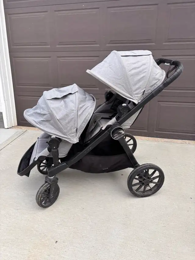 City Select Lux Double Stroller in Strollers, Carriers & Car Seats in Edmonton - Image 2