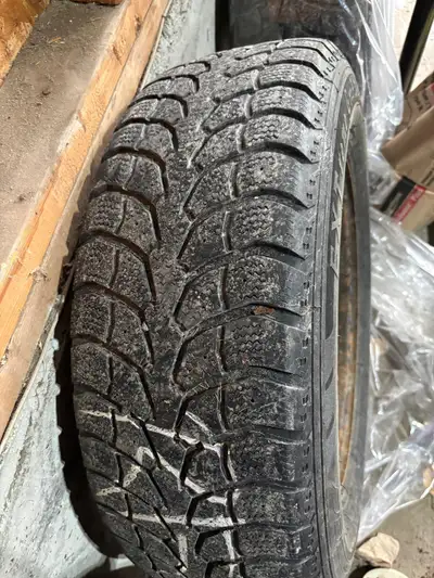 Can also be sold separately: 4 Summer tires, General RTX Evertrek $120 225/70/R16 4 Winter tires Win...