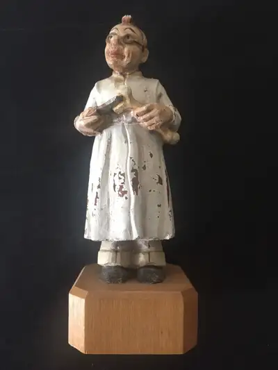 Orthopedist Figurine, View more
