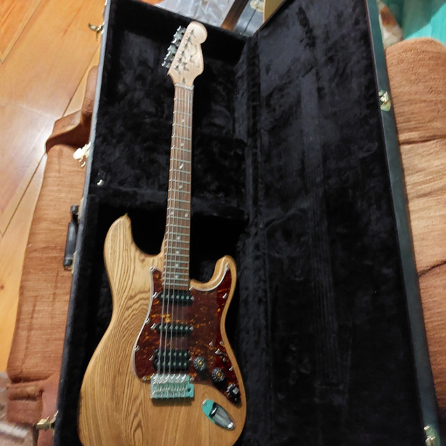 Mills tone electric guitar/ hard case Straticaster in Guitars in Muskoka