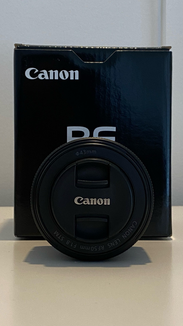 Canon RF 50mm F1.8 STM Lens IN BOX dans Appareils photo et caméras  à Ville de Montréal - Image 4