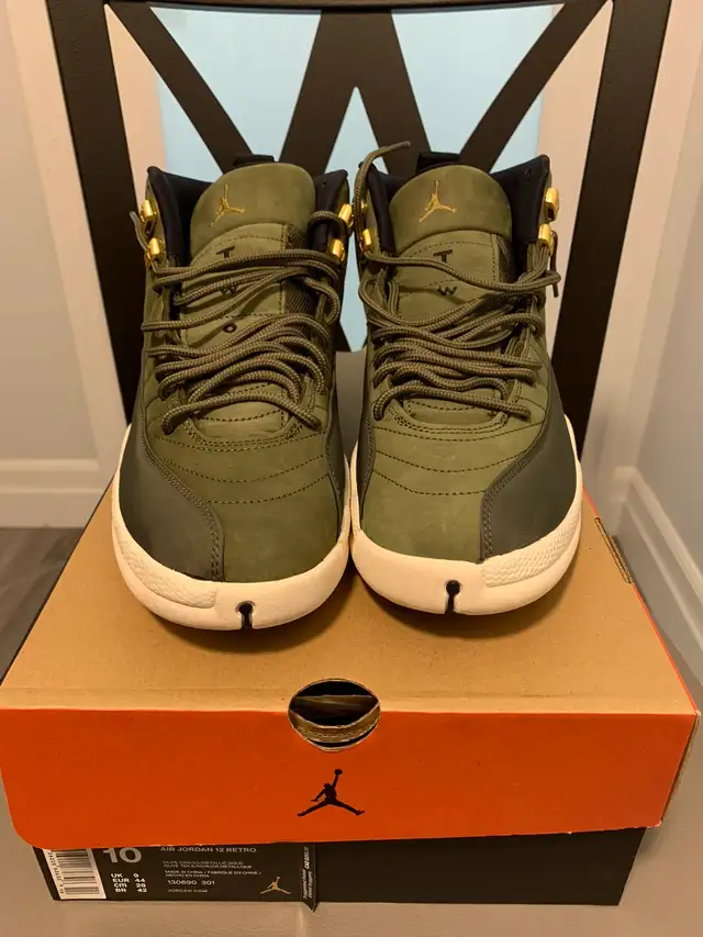 Air Jordan 12 Retro Chris Paul Class of 2003 in Men's Shoes in City of Toronto - Image 3