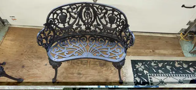 Antique Victorian Cast Iron Patio Set in Patio & Garden Furniture in Trenton - Image 5
